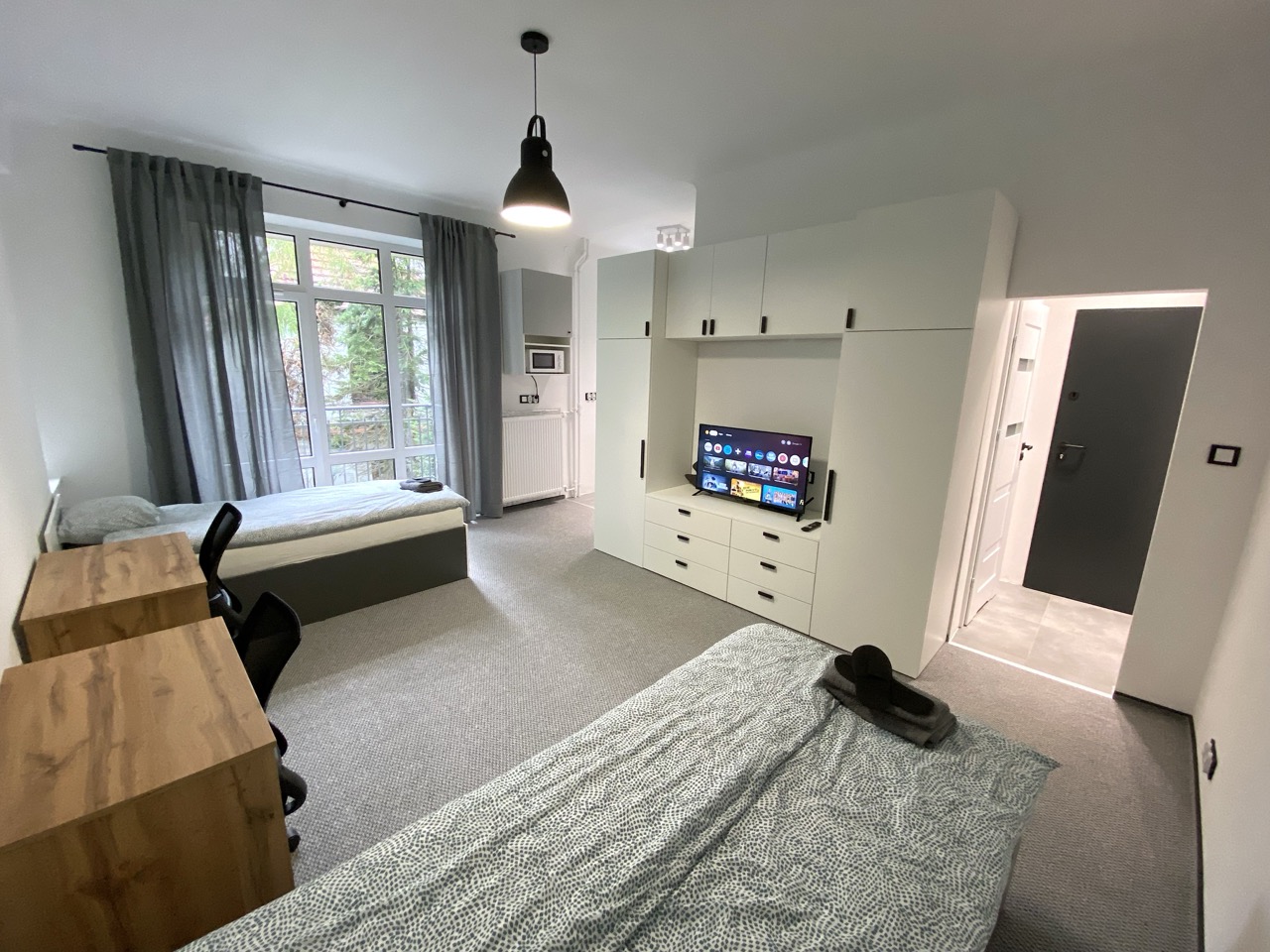 STUDIO FOR TWO PEOPLE